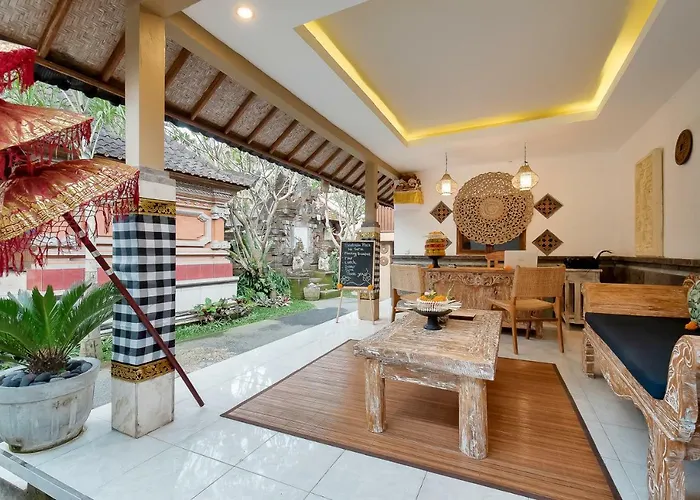 Santosha Place 4*